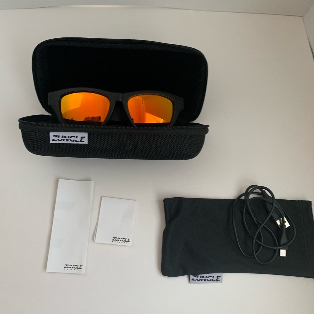 Like New Zungle V2 Viper Sunglasses Polarizing With Bluetooth